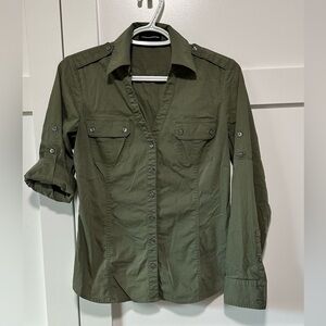 Express Design Studio Olive Green Military-Style Fitted Button Down Shirt – S
